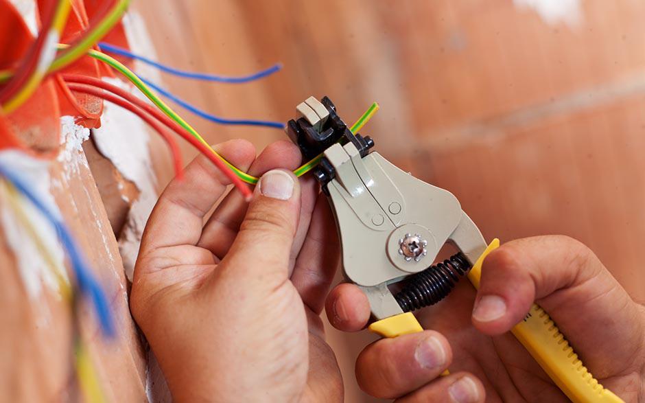 électricien maintenance Éragny